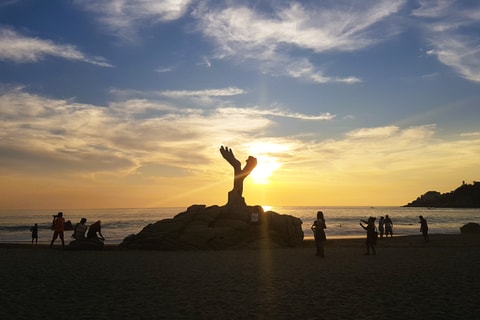 puerto-escondido-beaches-surfing-turtles-travel-tips_21411