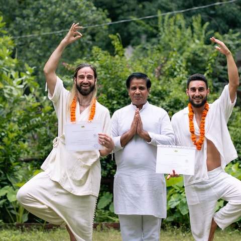 Traditional Hatha Yoga: Balance Body & Mind